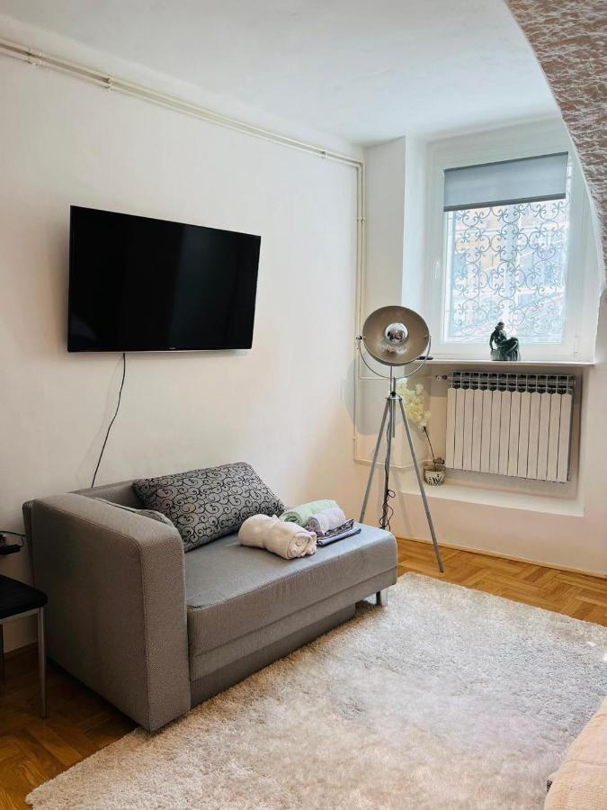 Downtown Secret Apartment ザグレブ エクステリア 写真