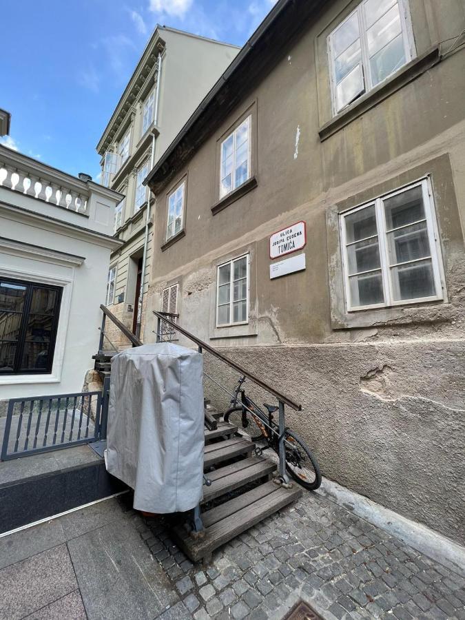 Downtown Secret Apartment ザグレブ エクステリア 写真